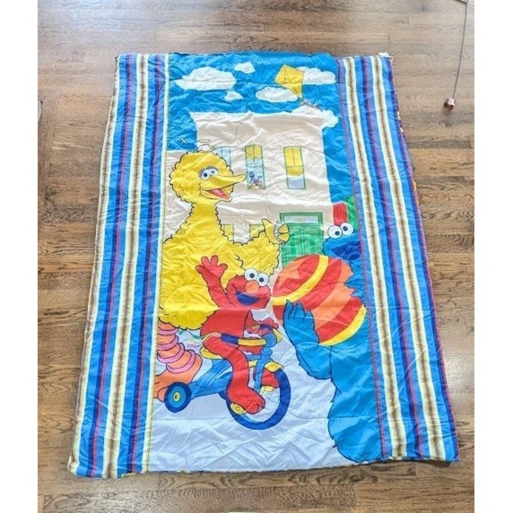 Vtg Sesame Street Twin Comforter 85x60 Big Bird Elmo Cookie Monster Reversible
